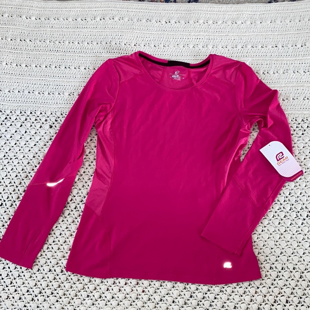 Roadrunner Sports Long Sleeve tech top Sz L dark pink BNWT